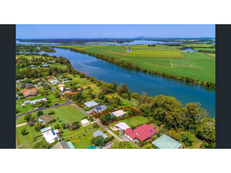 40 River Lane, Woombah NSW 2469