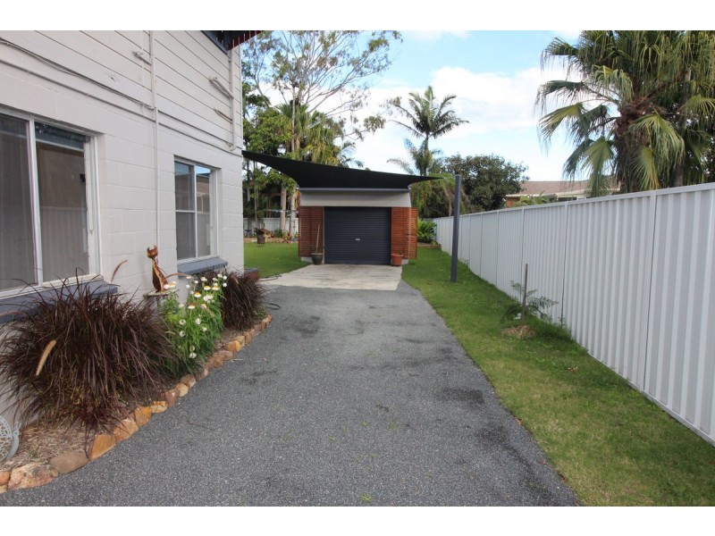 28 Yamba Road, Yamba NSW 2464