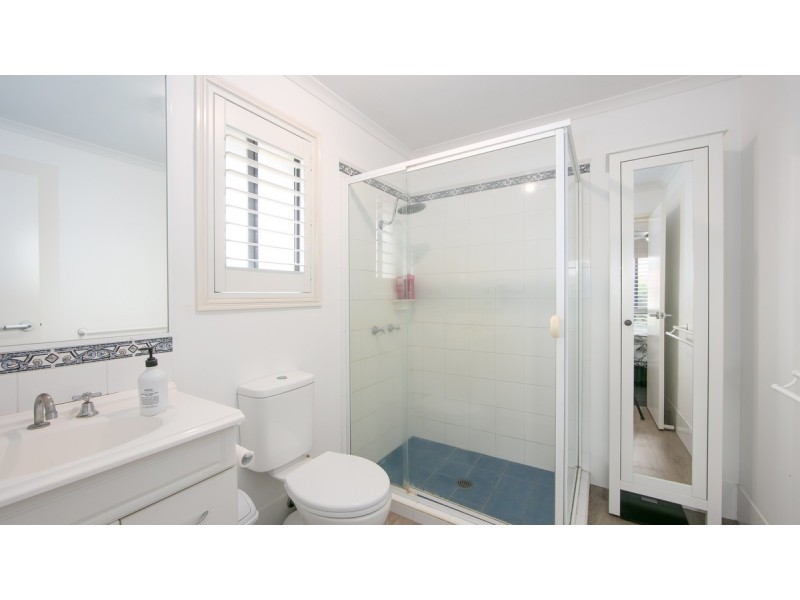 24 Bayview Drive, Yamba NSW 2464
