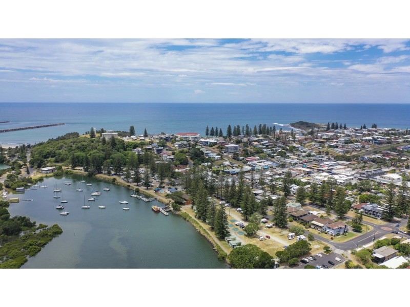 13 Harbour Street, Yamba NSW 2464