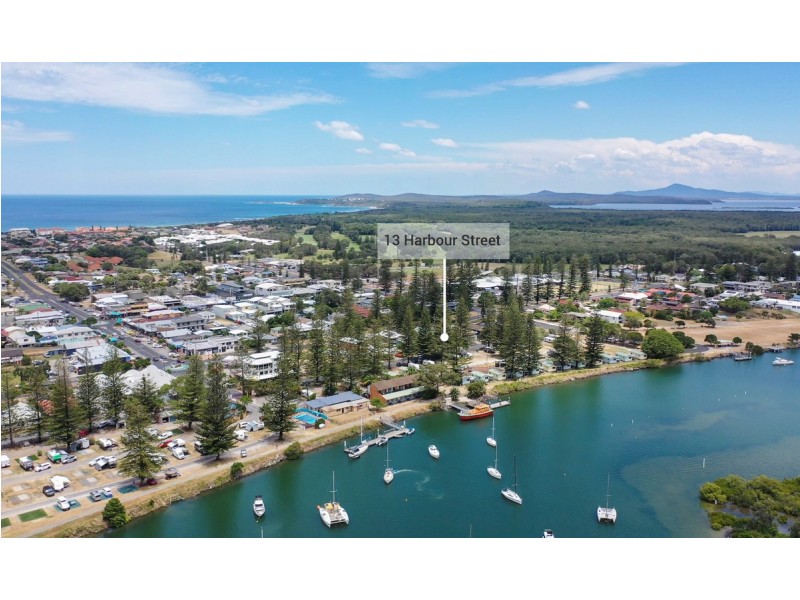 13 Harbour Street, Yamba NSW 2464