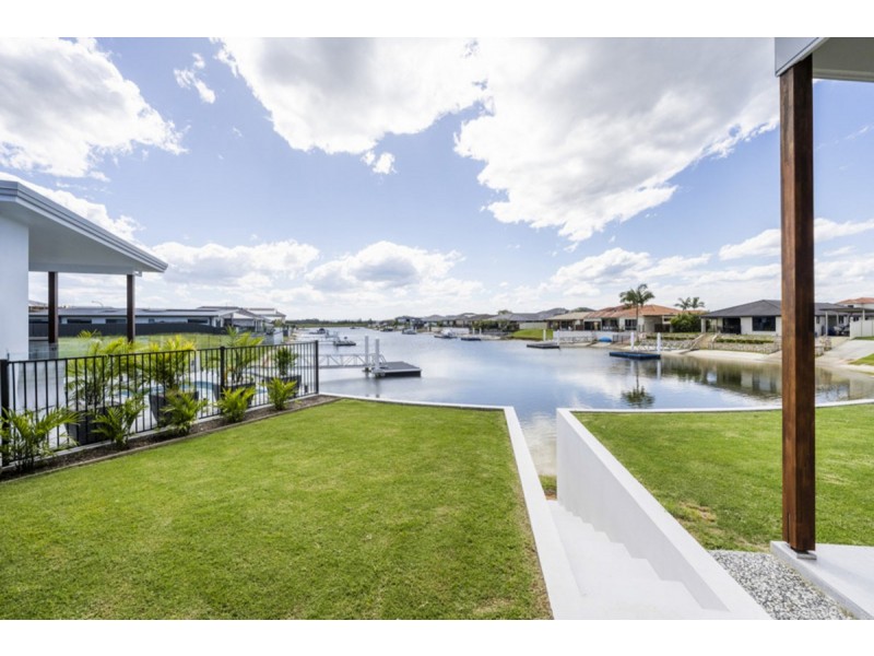 39 Witonga Drive, Yamba NSW 2464