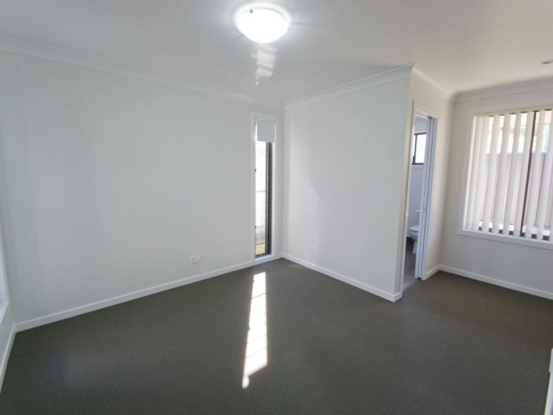 2/53 William Avenue, Yamba NSW 2464