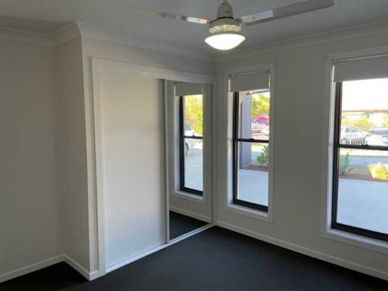 2/53 William Avenue, Yamba NSW 2464