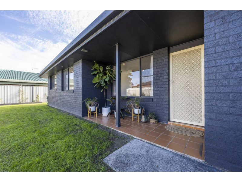 8B Parkview Crescent, Yamba NSW 2464