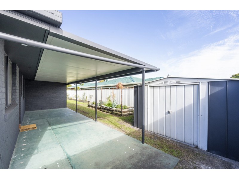 8B Parkview Crescent, Yamba NSW 2464