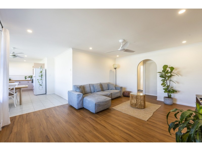 8B Parkview Crescent, Yamba NSW 2464