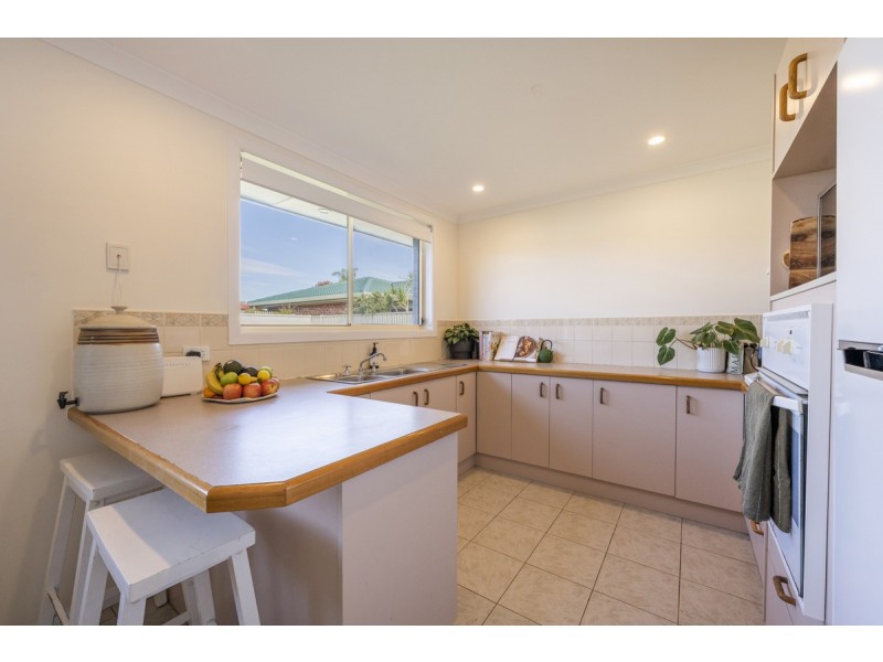 8B Parkview Crescent, Yamba NSW 2464
