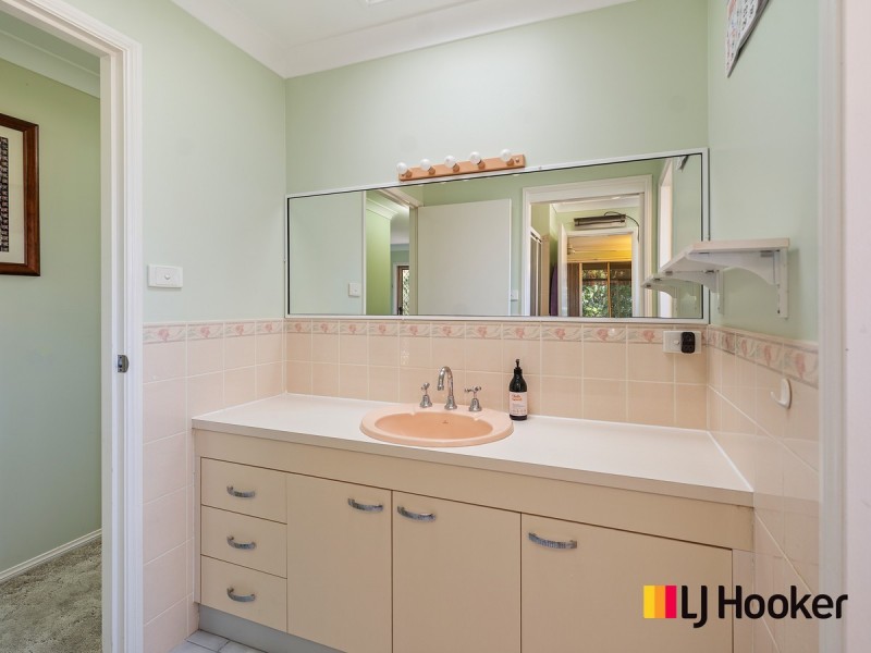 8 Binnacle Court, Yamba NSW 2464