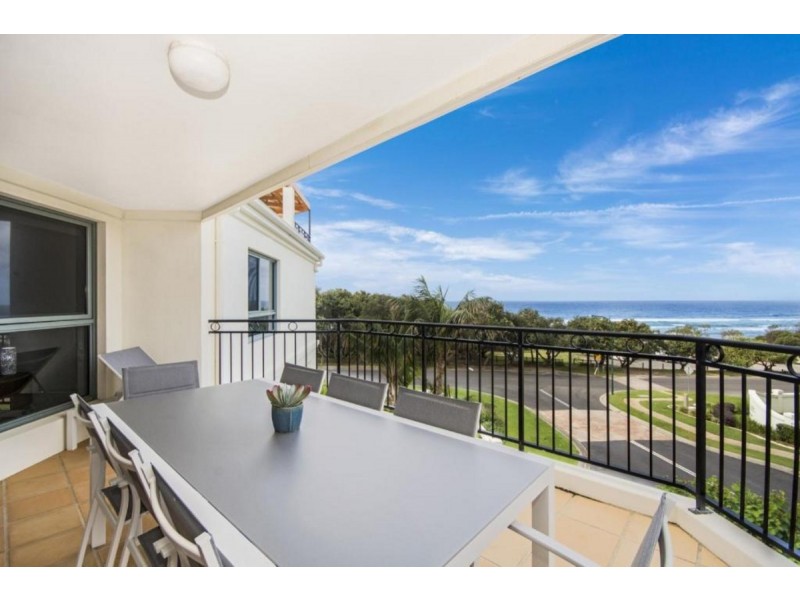 B2 U12/18-19 Pacific Parade, Yamba NSW 2464
