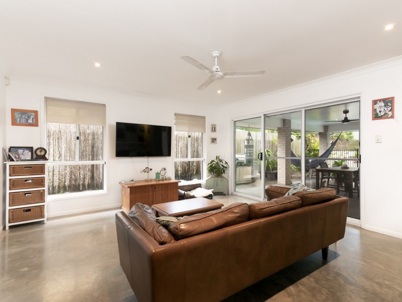 98 Lakes Boulevard, Wooloweyah NSW 2464