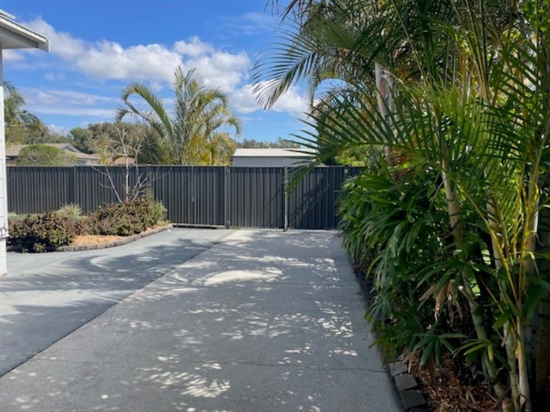 5 Somerset Place, Yamba NSW 2464