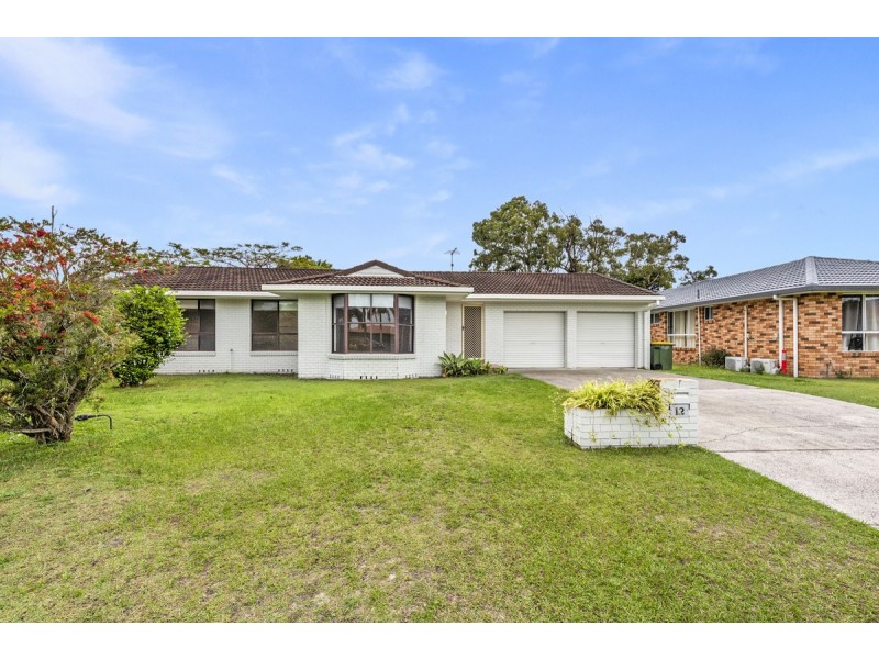 12 Casuarina Close, Yamba NSW 2464
