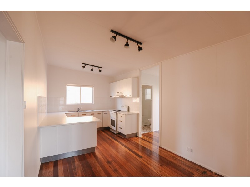10 Beach Street, Yamba NSW 2464