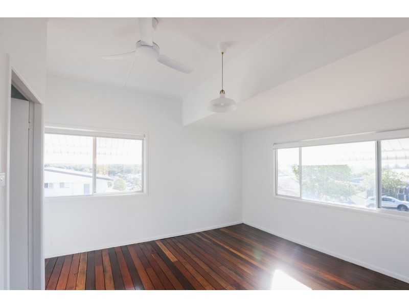 10 Beach Street, Yamba NSW 2464