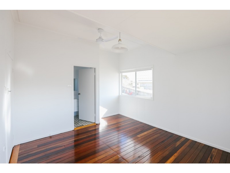 10 Beach Street, Yamba NSW 2464