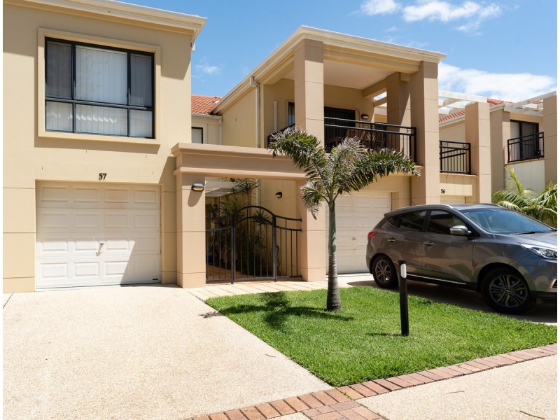 57/20-21 Pacific Parade, Yamba NSW 2464