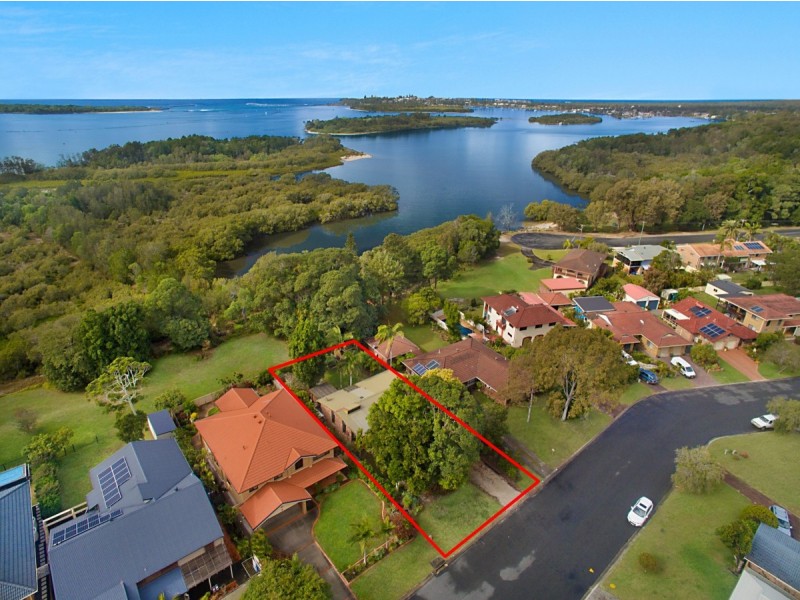 14 The Peninsula, Yamba NSW 2464