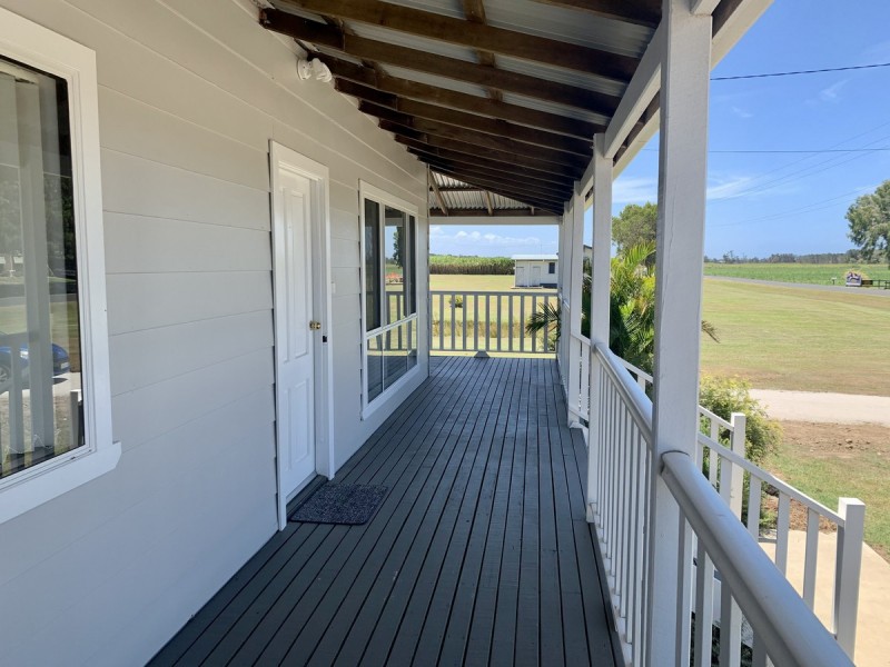 135 School Road, Palmers Island NSW 2463