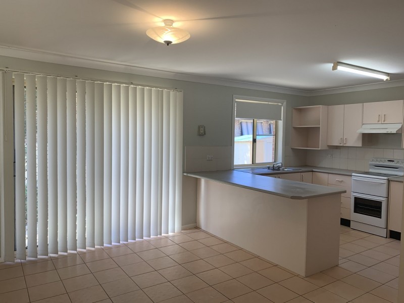 1/10 Melaleuca Drive, Yamba NSW 2464