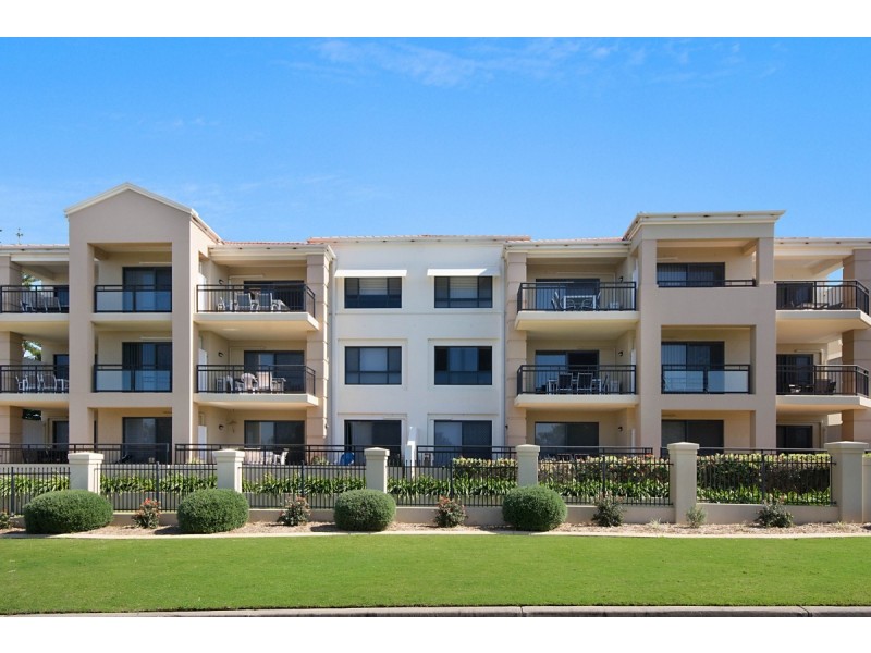 46/20-21 Pacific Parade, Yamba NSW 2464