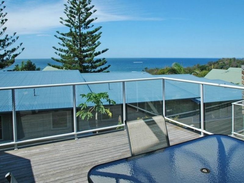 2/6 Bay Street, Angourie NSW 2464