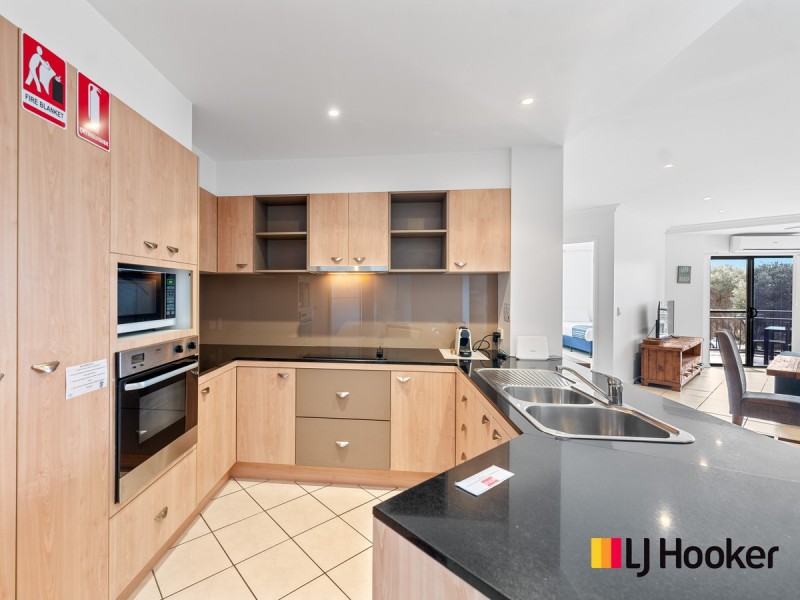 10/20-21 Pacific Parade, Yamba NSW 2464