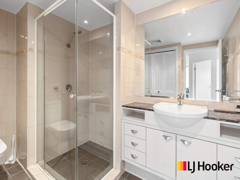 10/20-21 Pacific Parade, Yamba NSW 2464