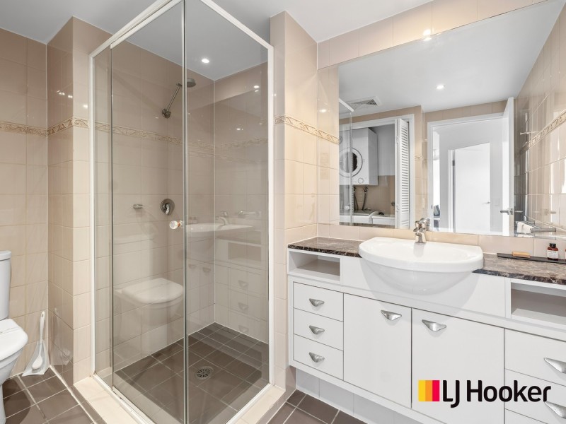 10/20-21 Pacific Parade, Yamba NSW 2464