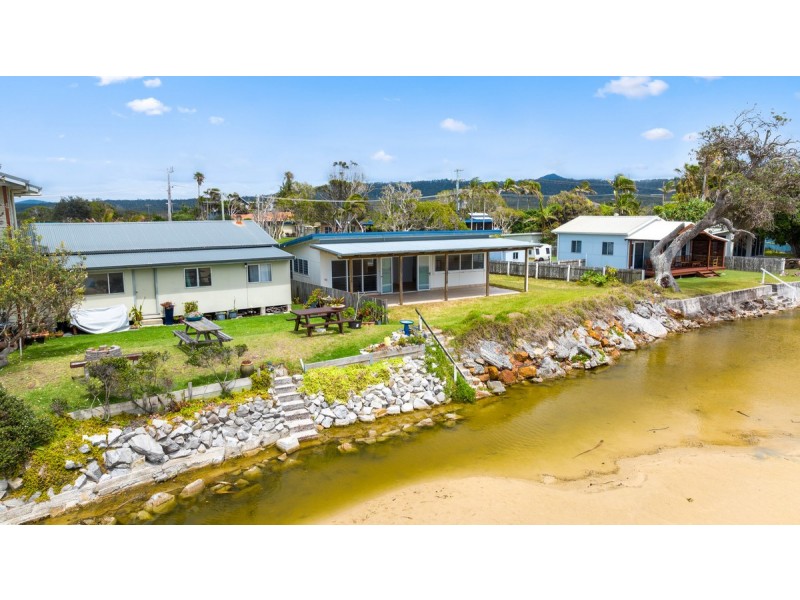 25 Ocean Road, Brooms Head NSW 2463