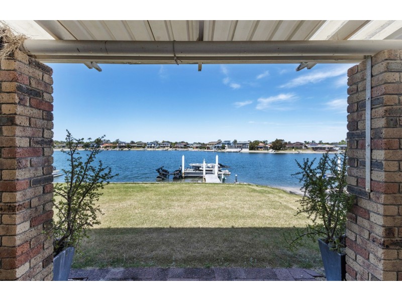 16 Acacia Circuit, Yamba NSW 2464