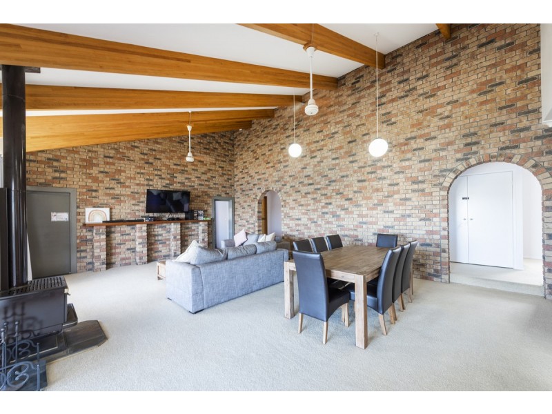 16 Acacia Circuit, Yamba NSW 2464