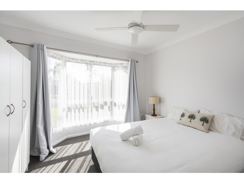 16 Acacia Circuit, Yamba NSW 2464