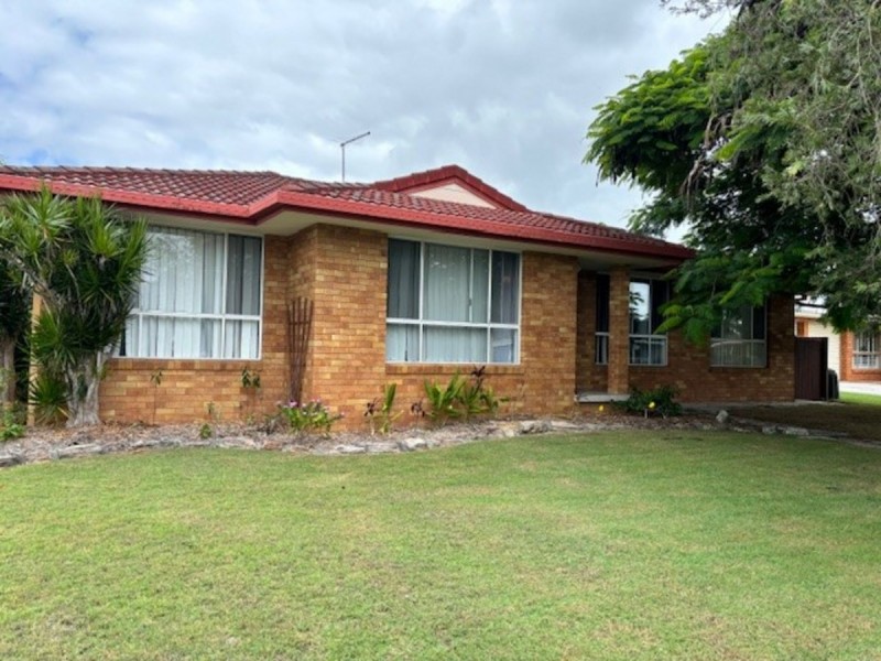 2 Toona Place, Yamba NSW 2464