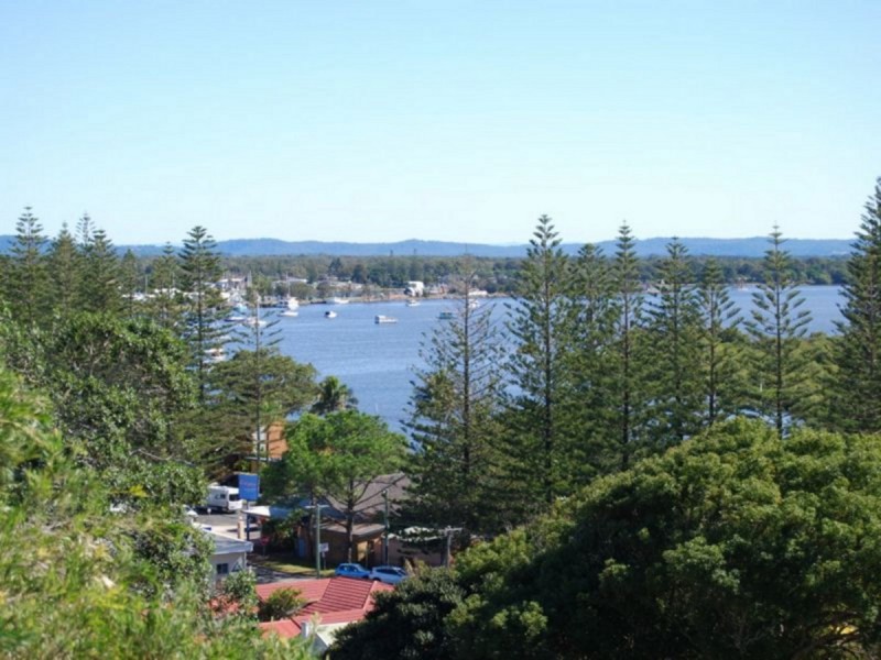 2/11 Clarence Street, Yamba NSW 2464