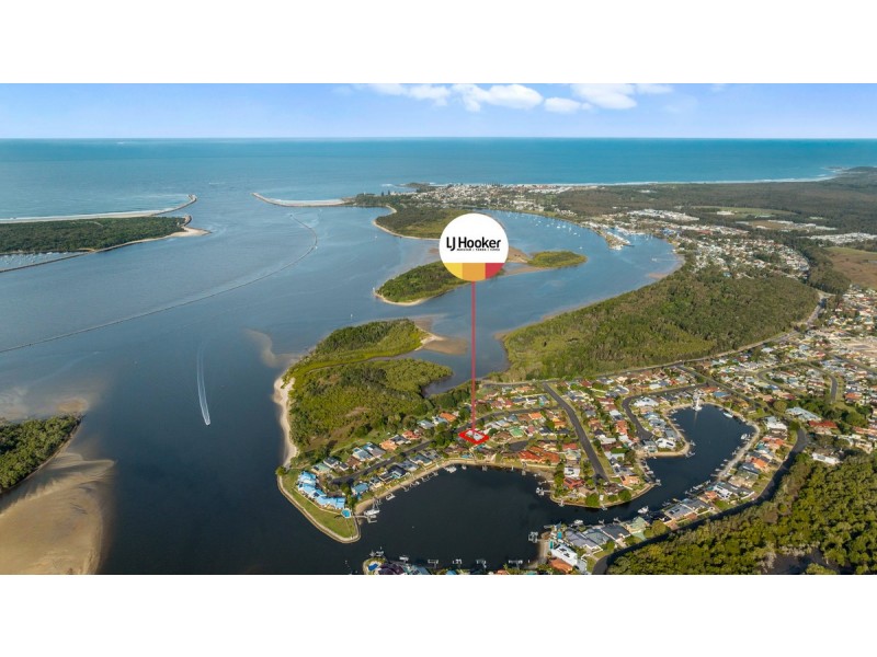 13 The Peninsula, Yamba NSW 2464