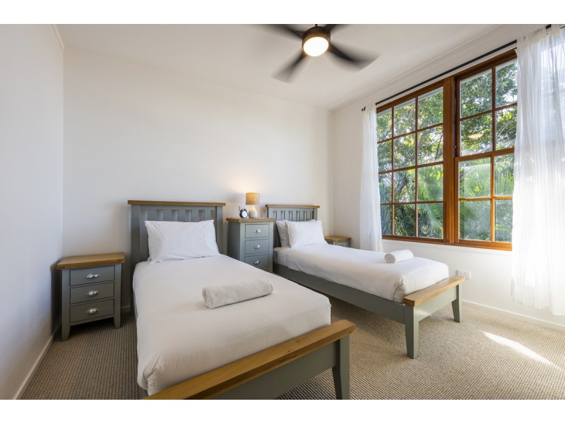 221 Yamba Road, Yamba NSW 2464