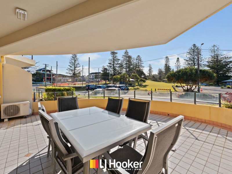 2/4 Queen Street, Yamba NSW 2464