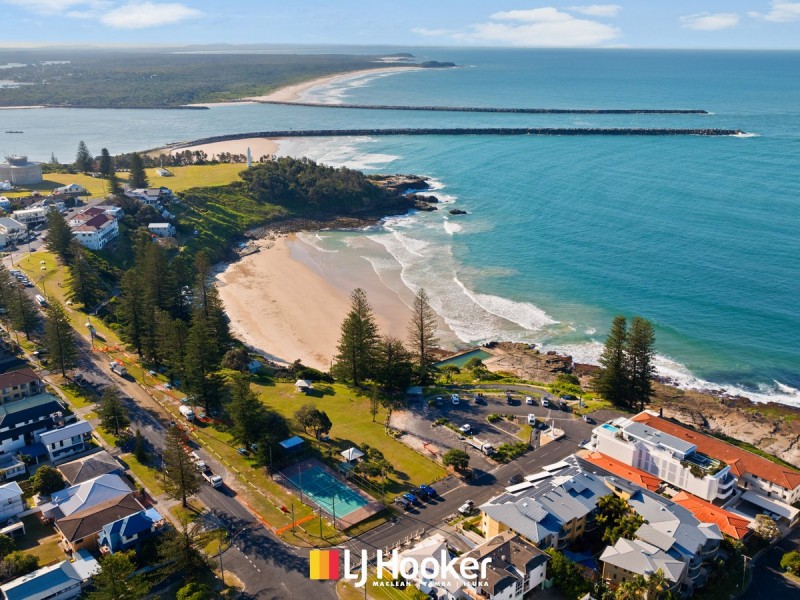 2/4 Queen Street, Yamba NSW 2464