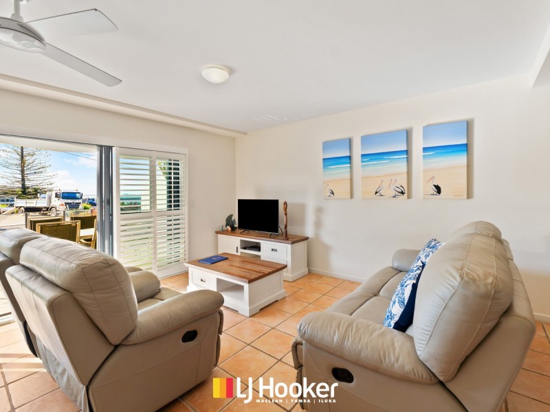 2/4 Queen Street, Yamba NSW 2464
