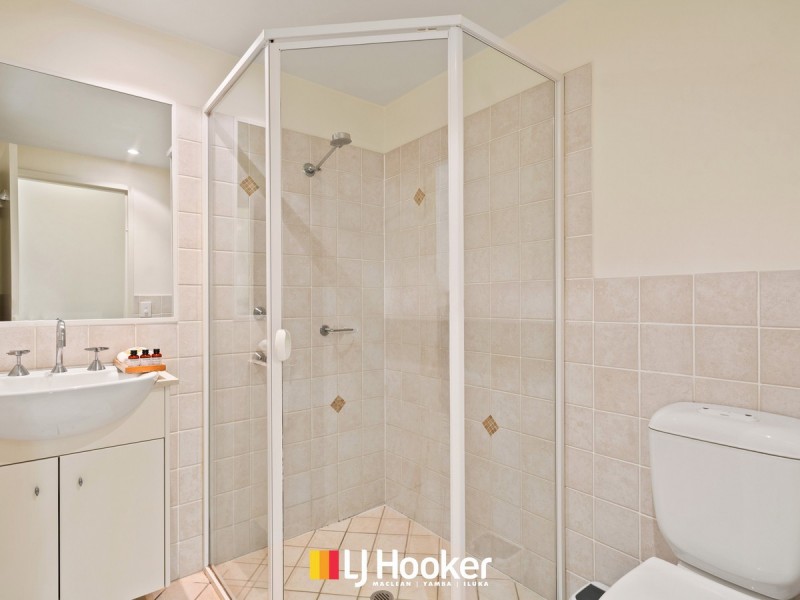 2/4 Queen Street, Yamba NSW 2464