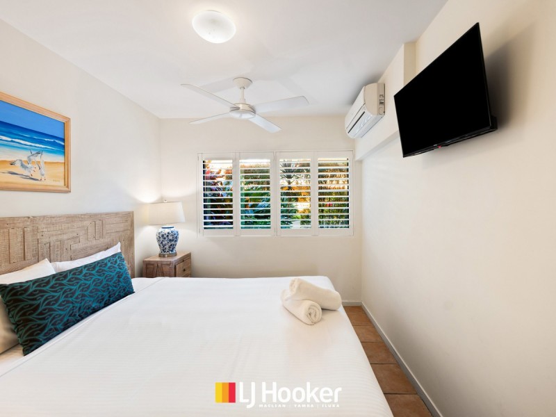 2/4 Queen Street, Yamba NSW 2464