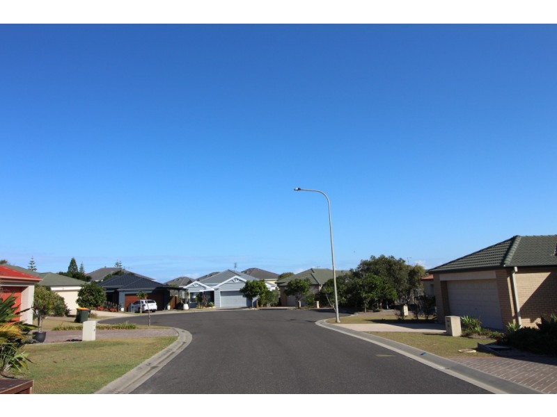 15 Oceania Court, Yamba NSW 2464