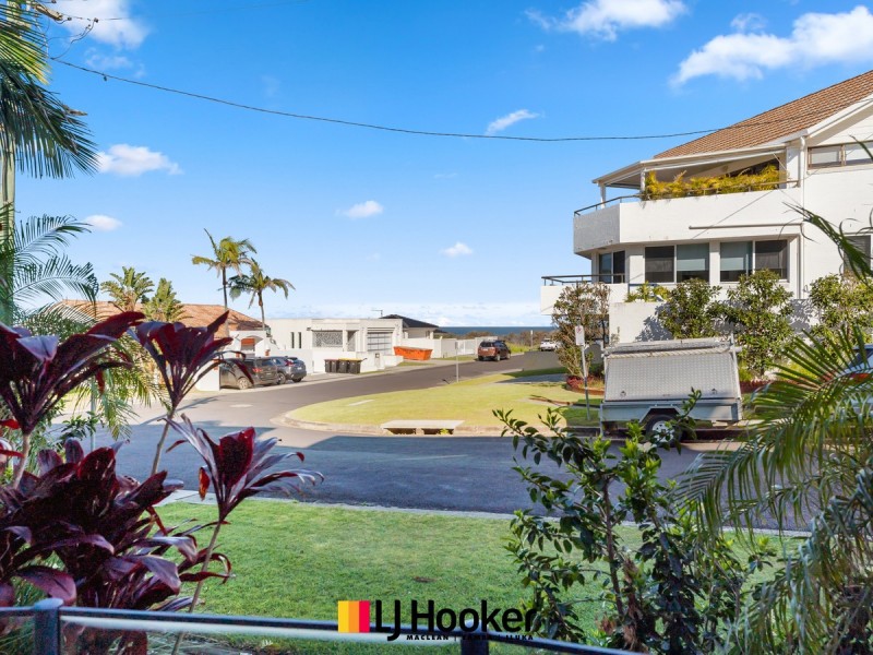 10/4 Queen Street, Yamba NSW 2464