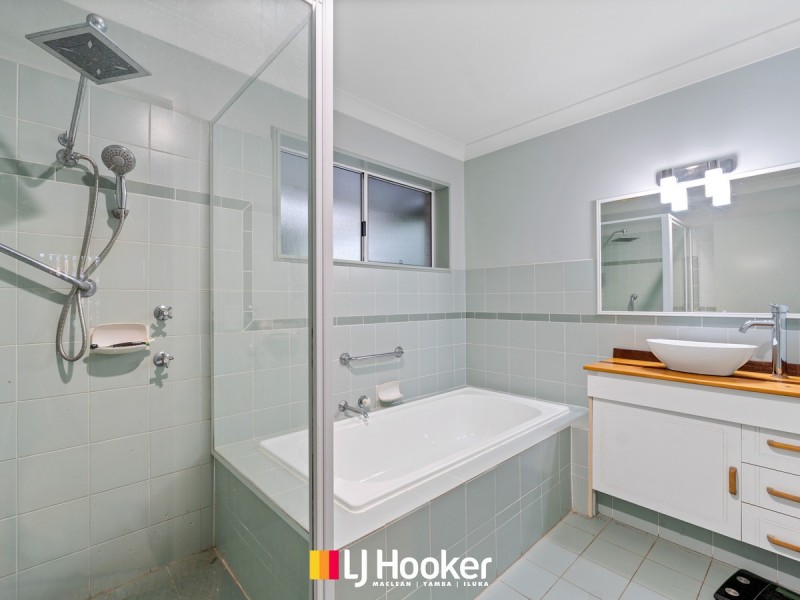 25 Acacia Circuit, Yamba NSW 2464