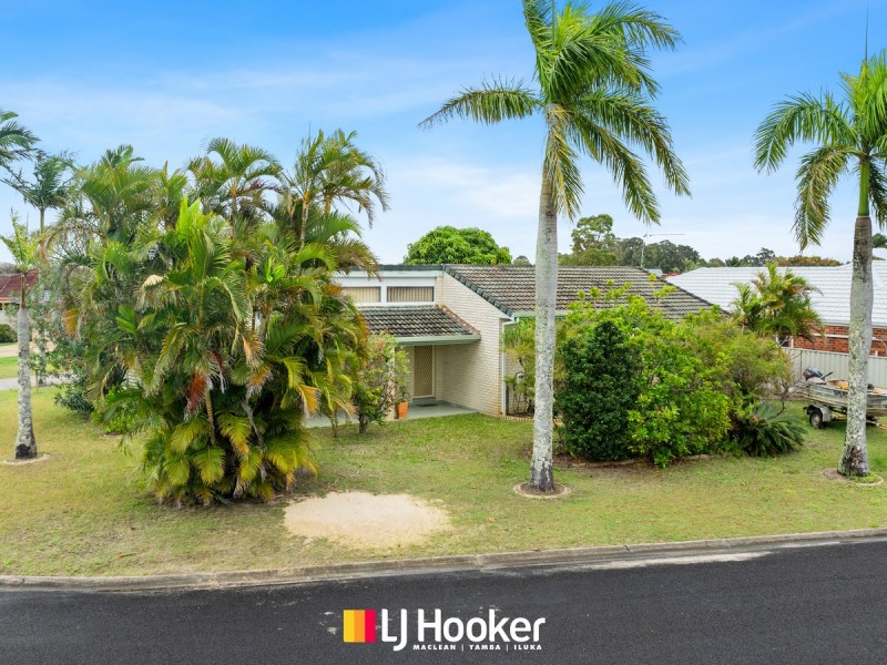 25 Acacia Circuit, Yamba NSW 2464