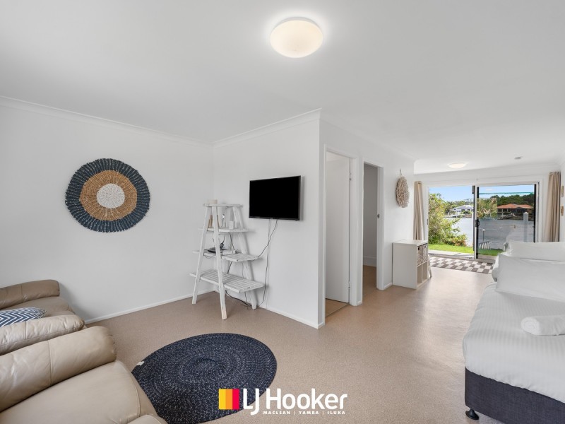 33 The Peninsula, Yamba NSW 2464