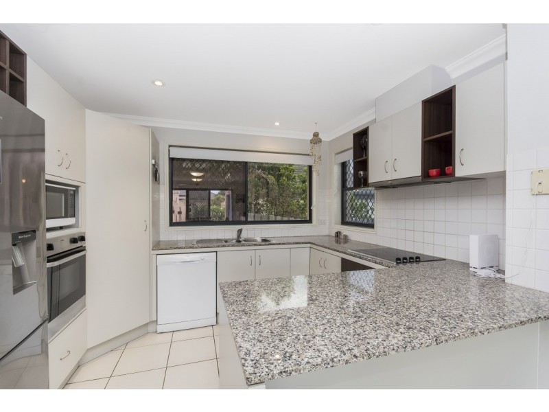 8 Oceania Court, Yamba NSW 2464