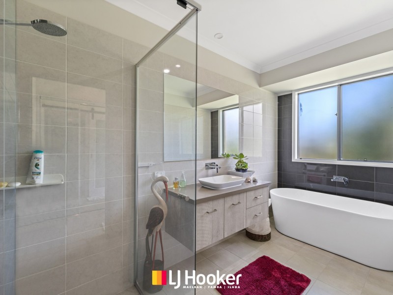 6 Anzac Place, Gulmarrad NSW 2463