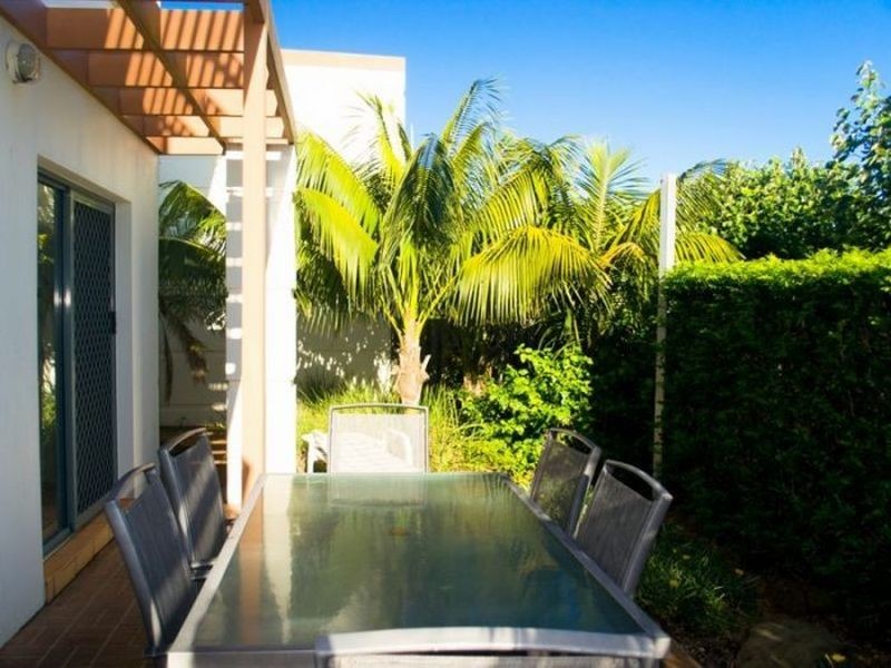 B4-U1 The Breakers/18-20 Pacific Parade, Yamba NSW 2464